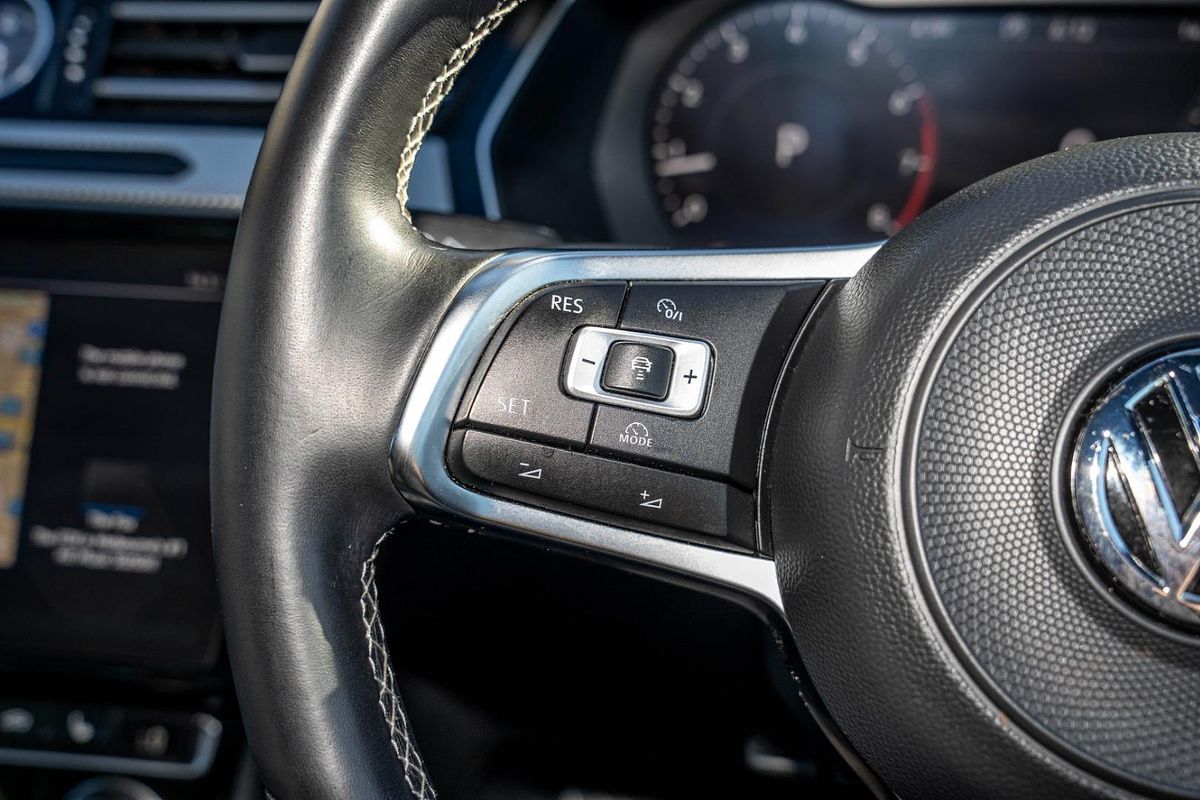 2018 Volkswagen Passat 206TSI R-Line B8