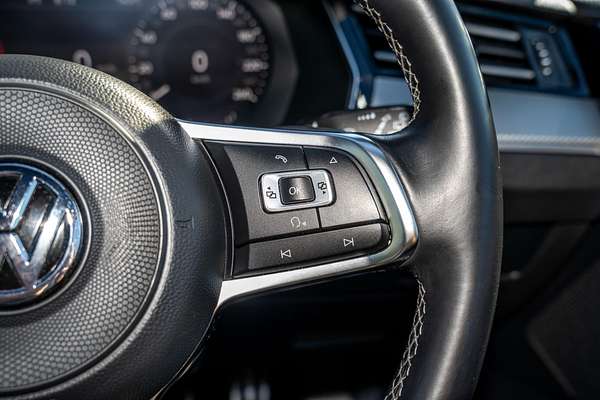 2018 Volkswagen Passat 206TSI R-Line B8