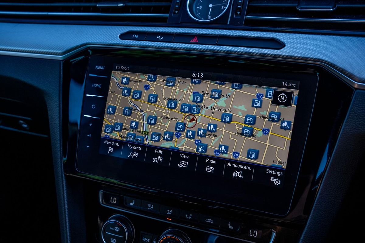2018 Volkswagen Passat 206TSI R-Line B8