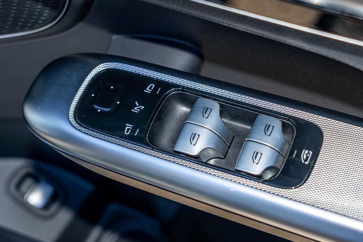 2023 Mercedes-Benz GLC-Class GLC300 X254