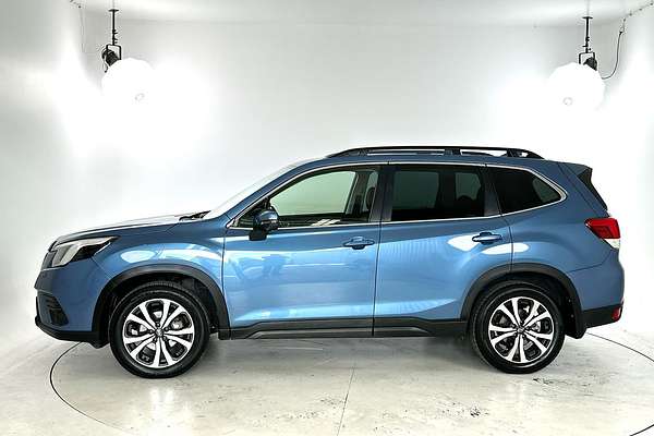 2022 Subaru Forester 2.5i Premium S5