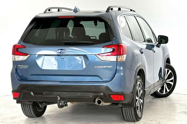 2022 Subaru Forester 2.5i Premium S5