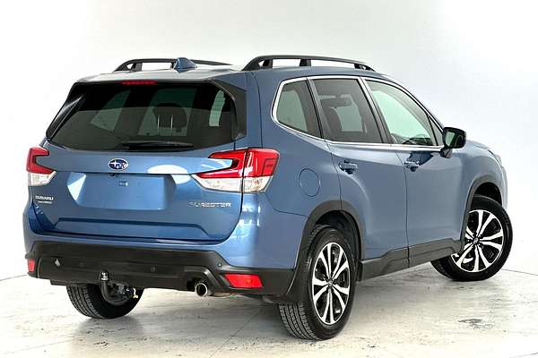 2022 Subaru Forester 2.5i Premium S5