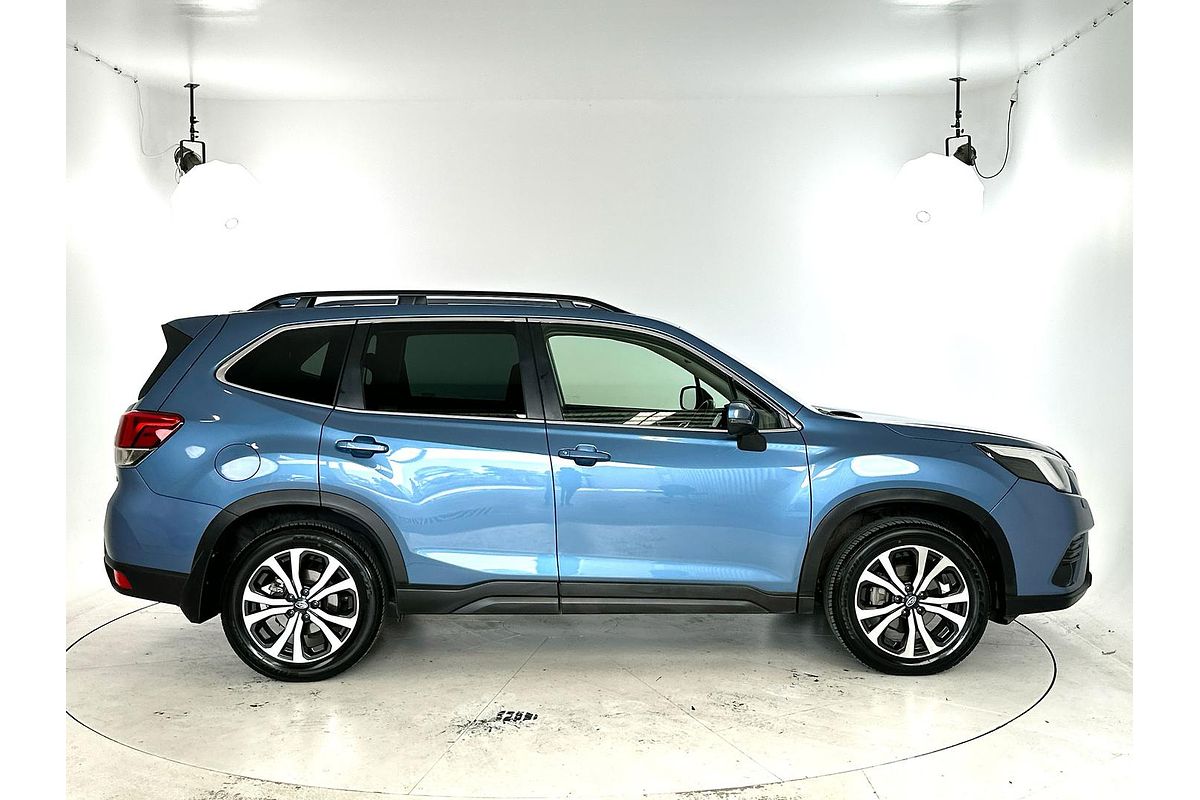 2022 Subaru Forester 2.5i Premium S5