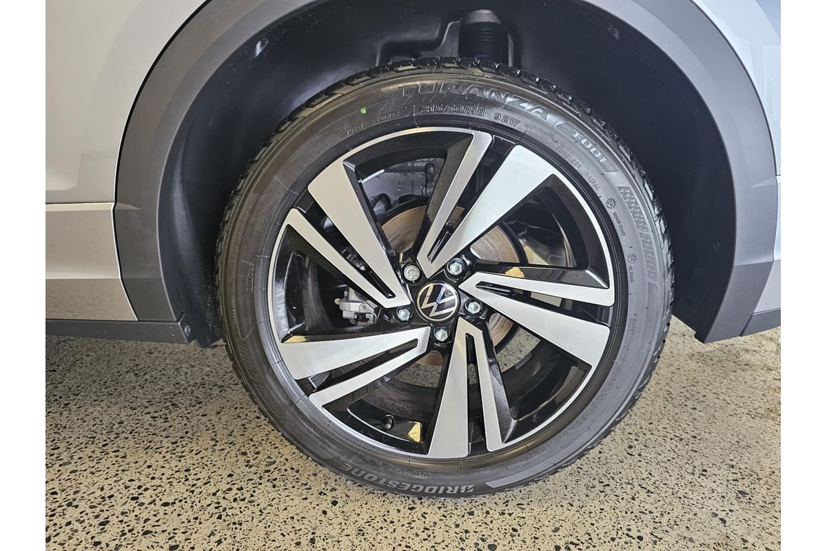 2024 Volkswagen T-Roc 140TSI R-Line D11