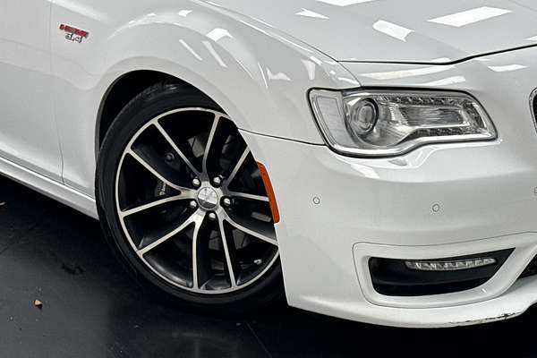 2020 Chrysler 300 SRT Core LX