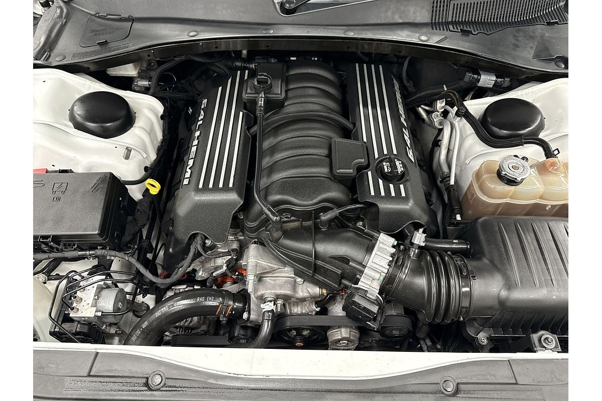 2020 Chrysler 300 SRT Core LX