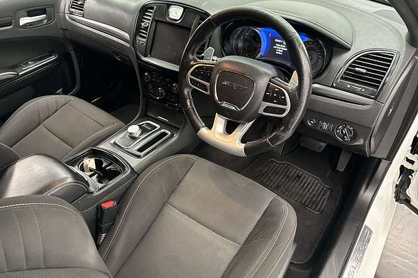 2020 Chrysler 300 SRT Core LX