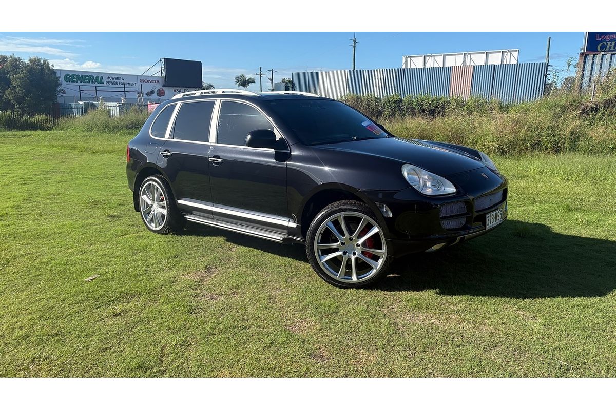 2004 Porsche Cayenne S