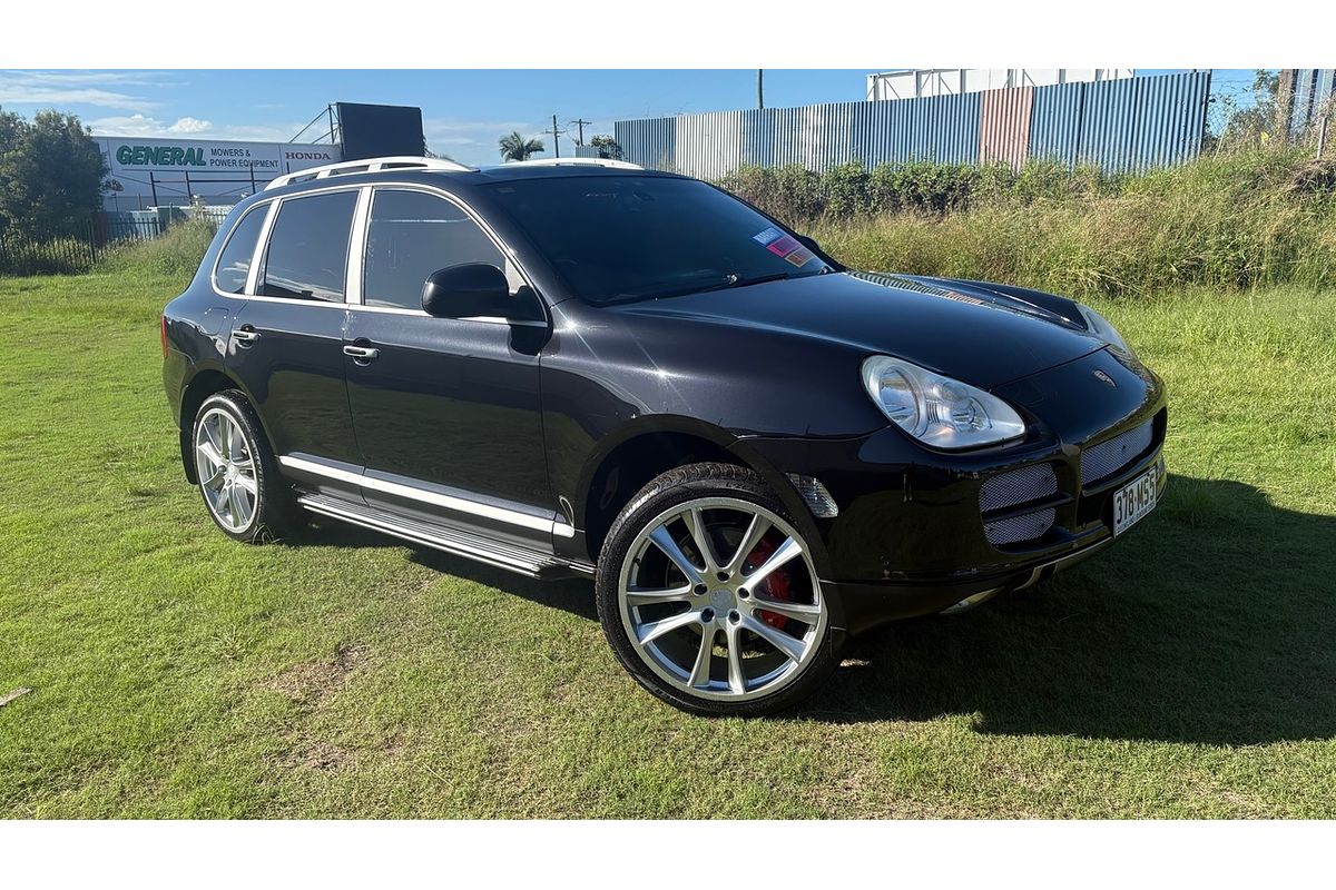 2004 Porsche Cayenne S
