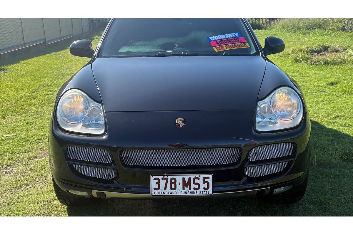 2004 Porsche Cayenne S