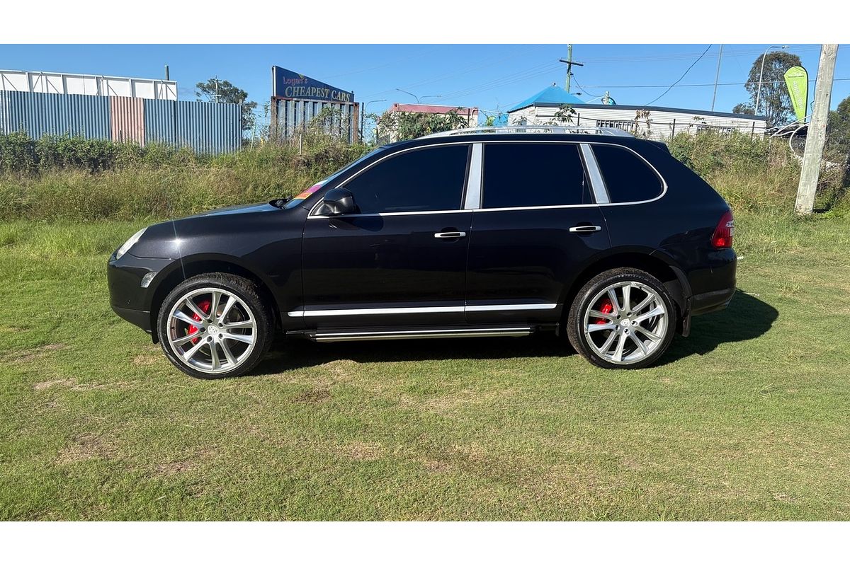 2004 Porsche Cayenne S