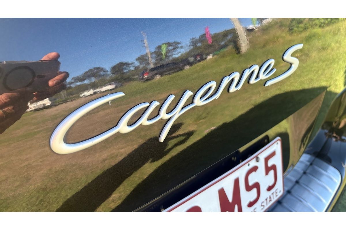 2004 Porsche Cayenne S
