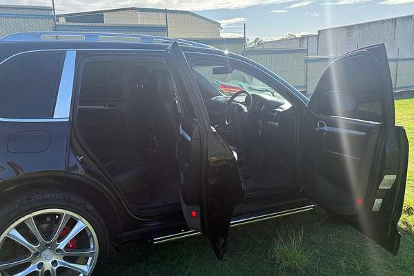 2004 Porsche Cayenne S