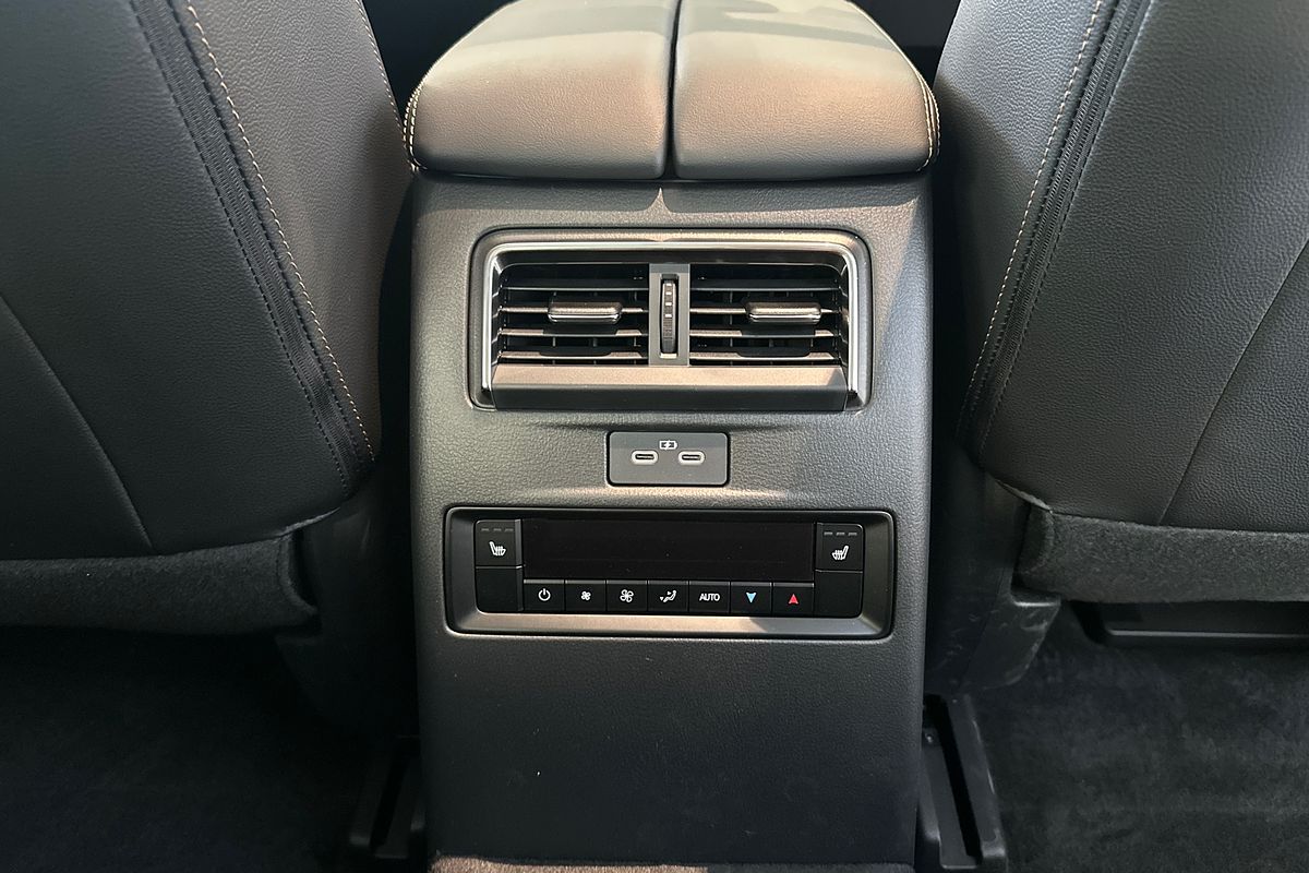 2025 Mazda CX-70 G50e GT KJ