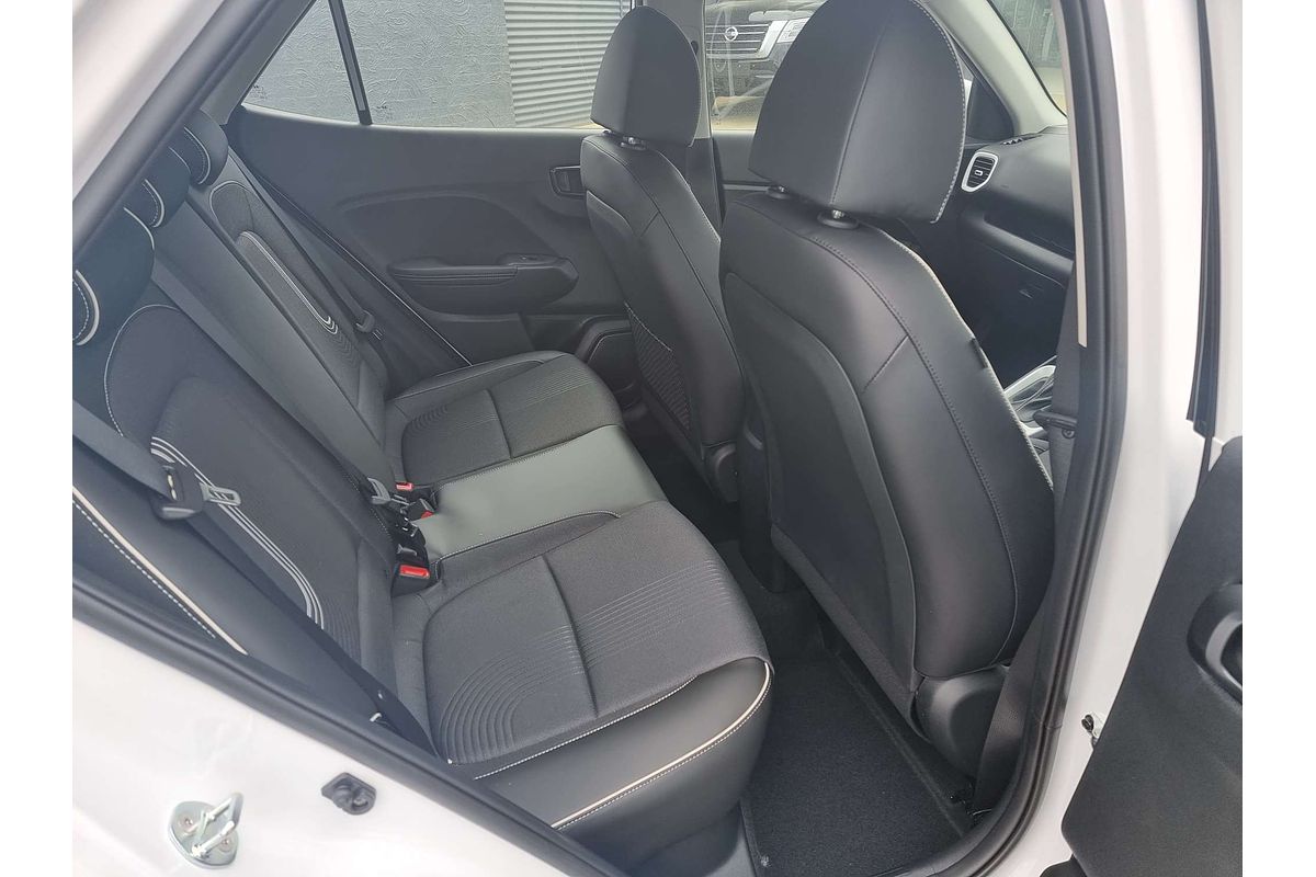 2025 Hyundai Venue Active QX.V5