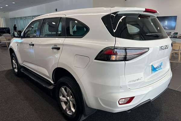 2024 Isuzu MU-X LS-M