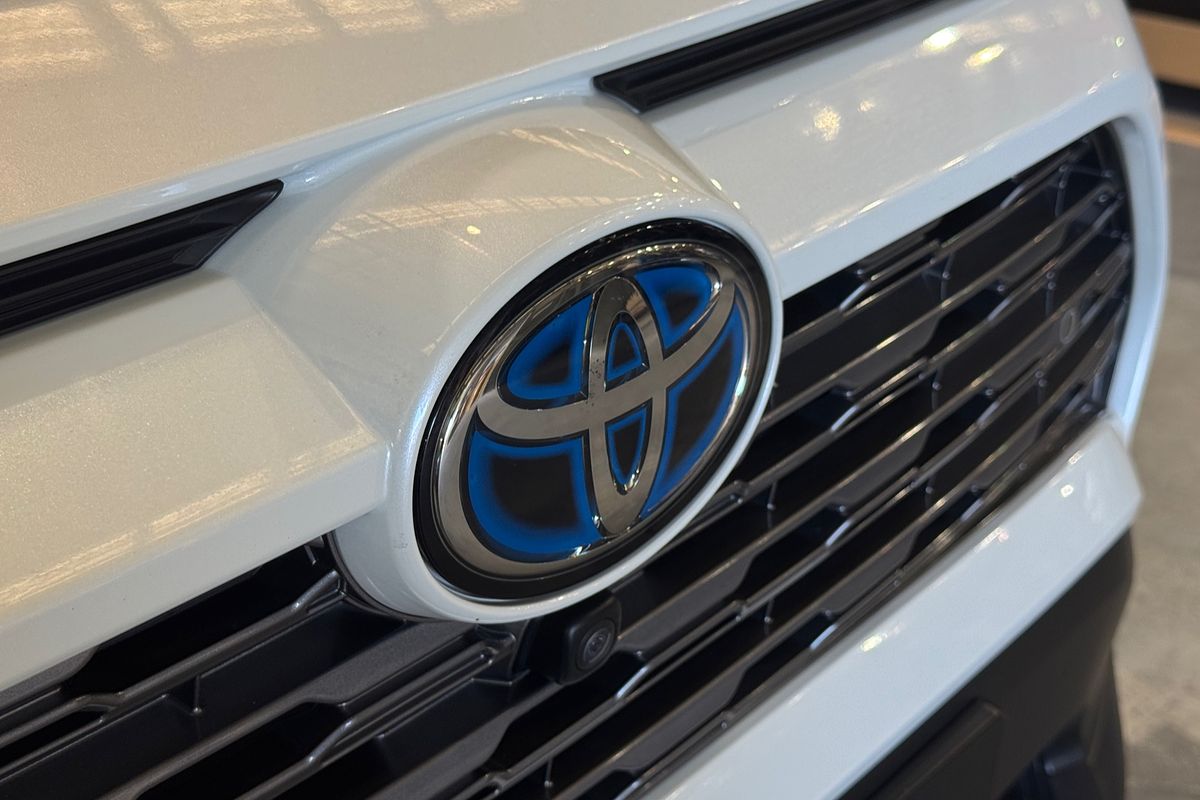 2022 Toyota RAV4 Cruiser AXAH52R