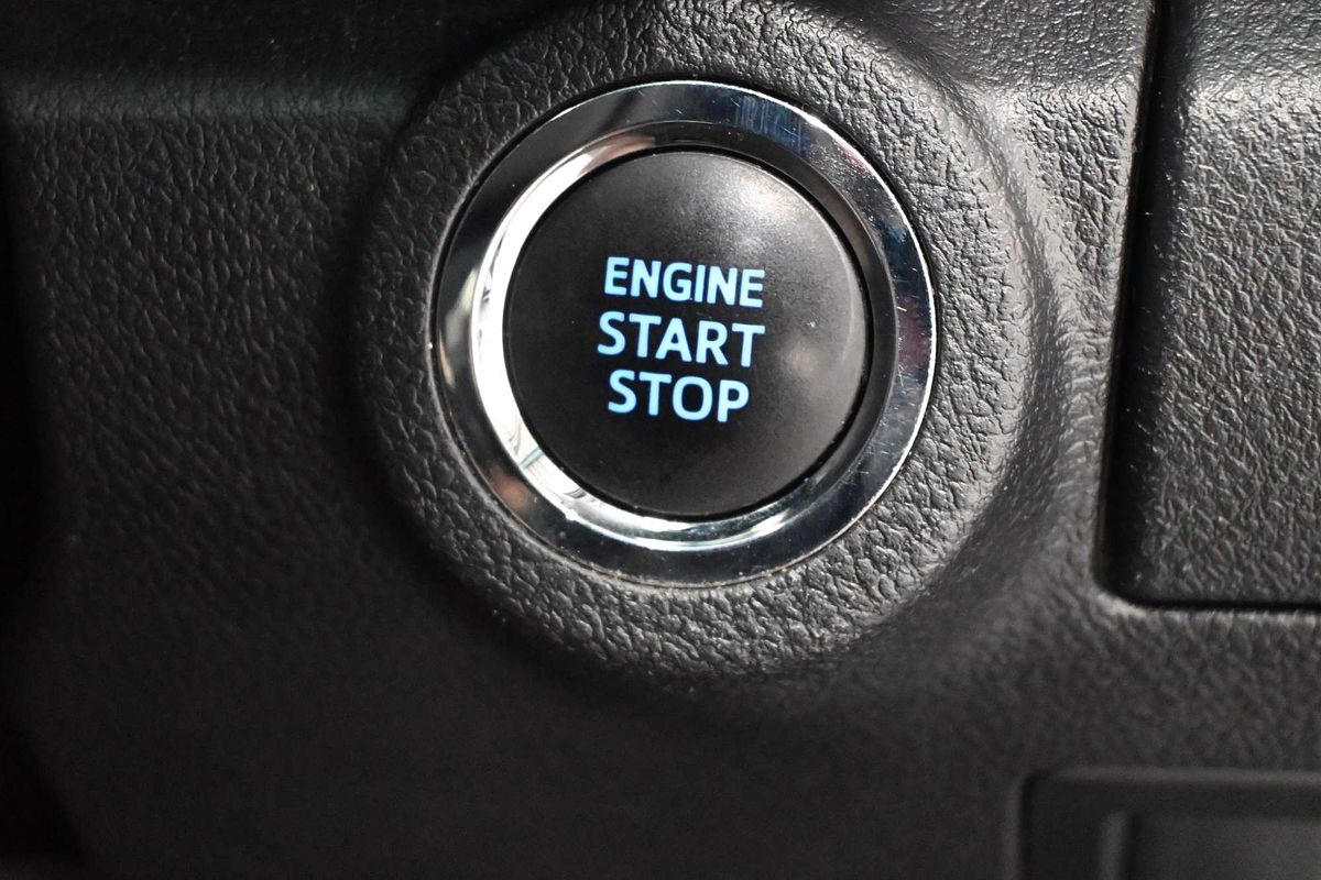 2022 Toyota Hilux SR5 GUN126R 4X4