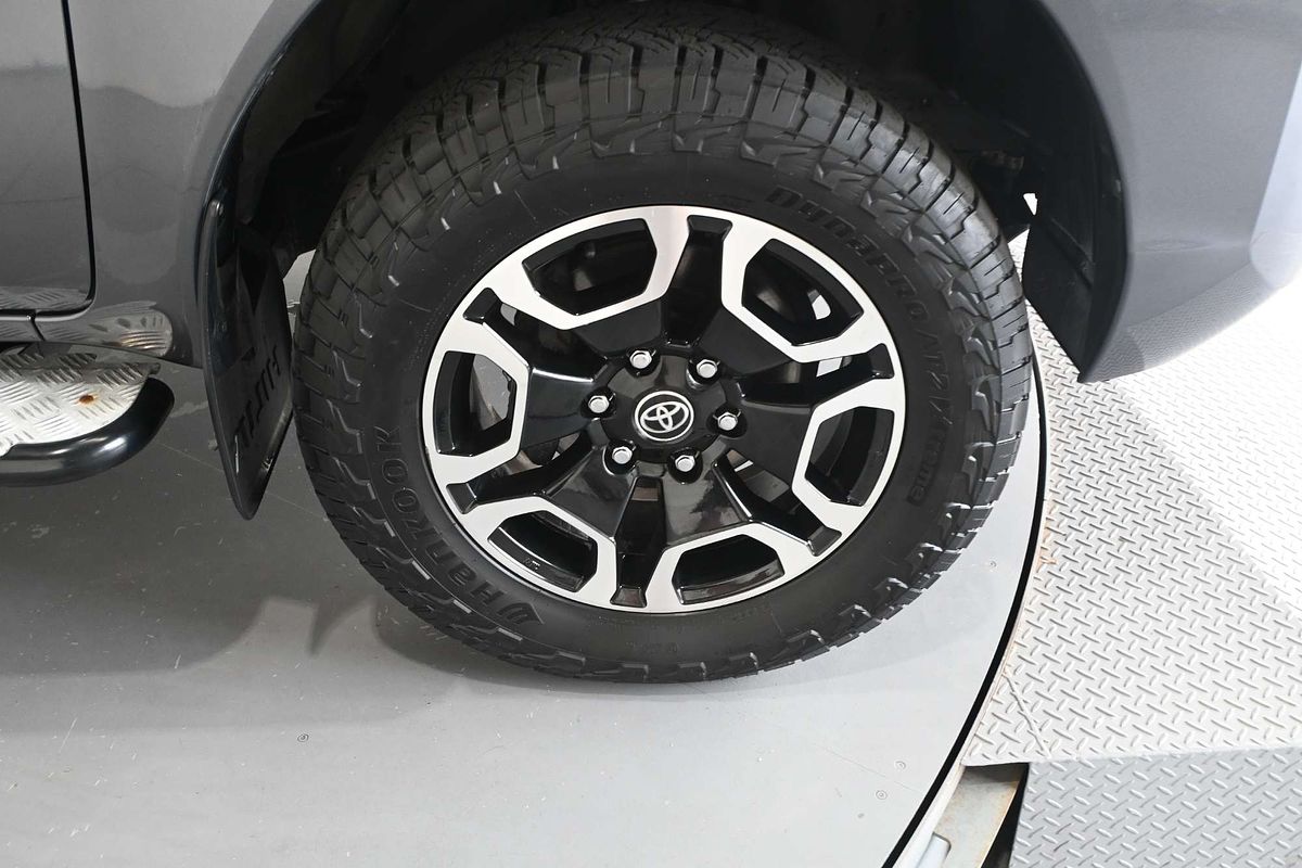 2022 Toyota Hilux SR5 GUN126R 4X4
