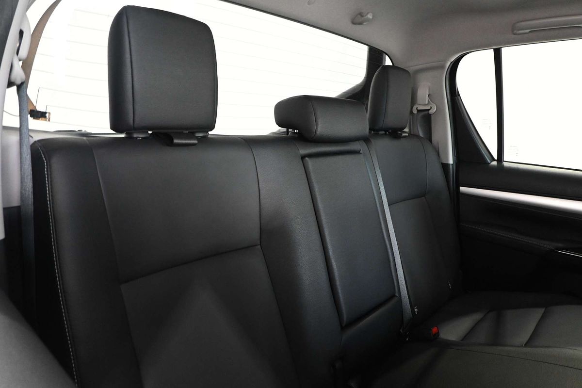 2022 Toyota Hilux SR5 GUN126R 4X4