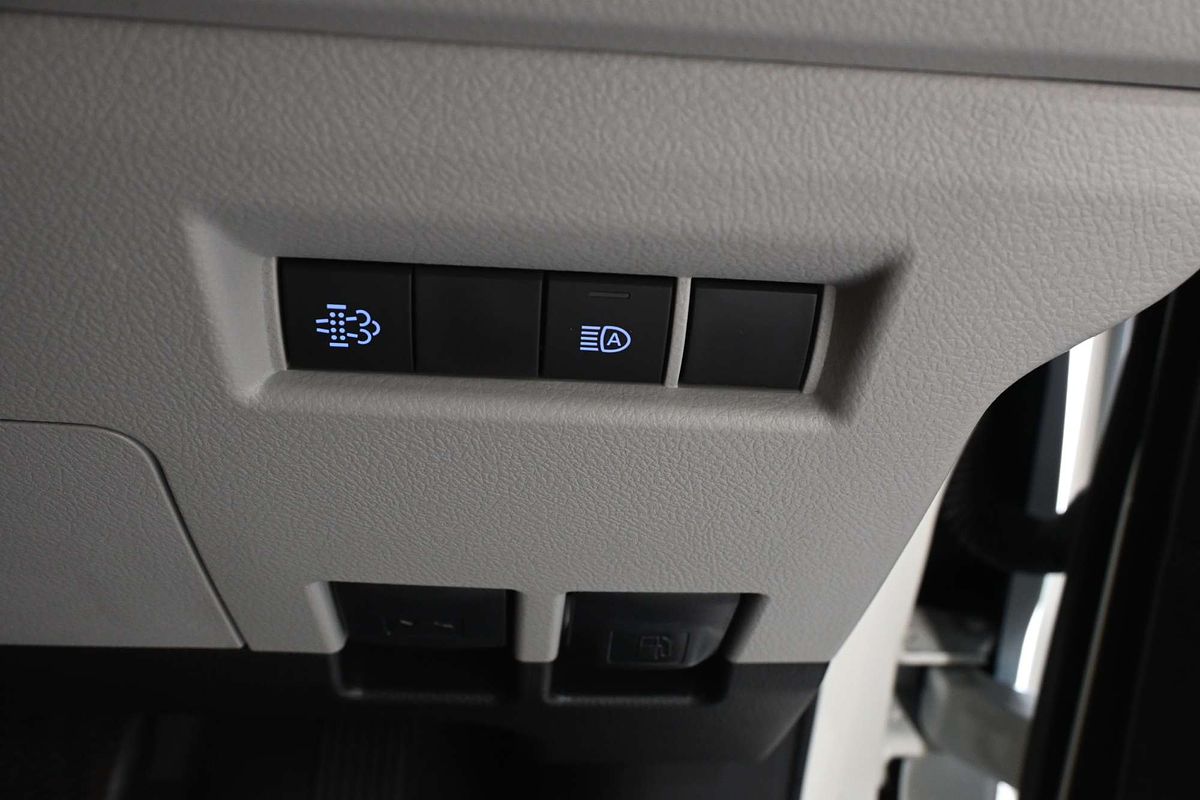 2024 Toyota Hiace GDH300R