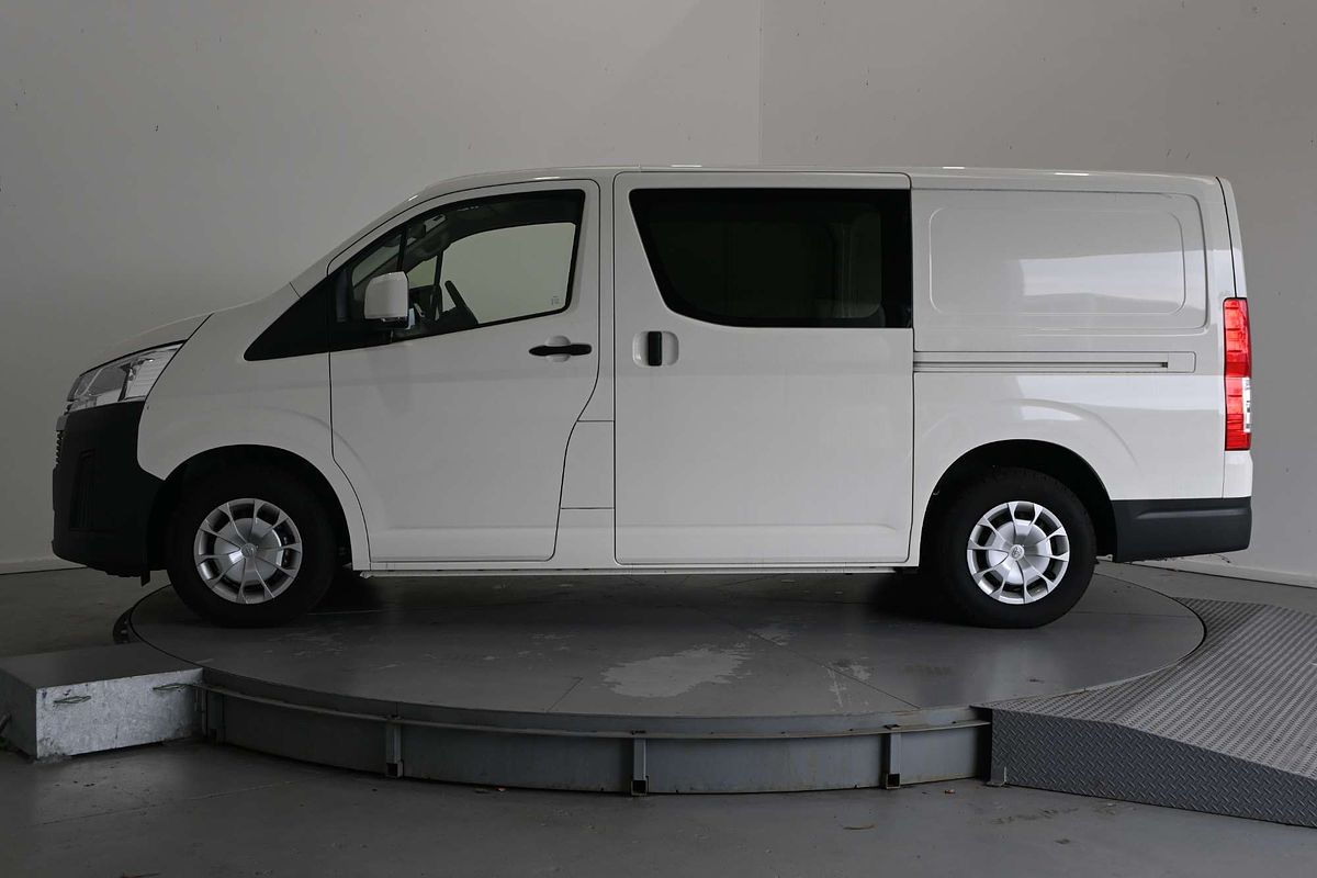 2024 Toyota Hiace GDH300R