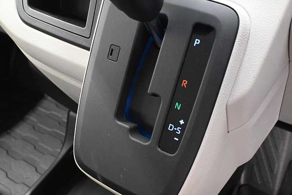 2024 Toyota Hiace GDH300R