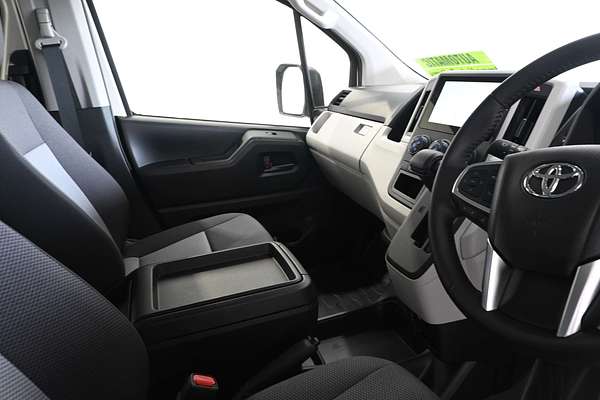 2024 Toyota Hiace GDH300R