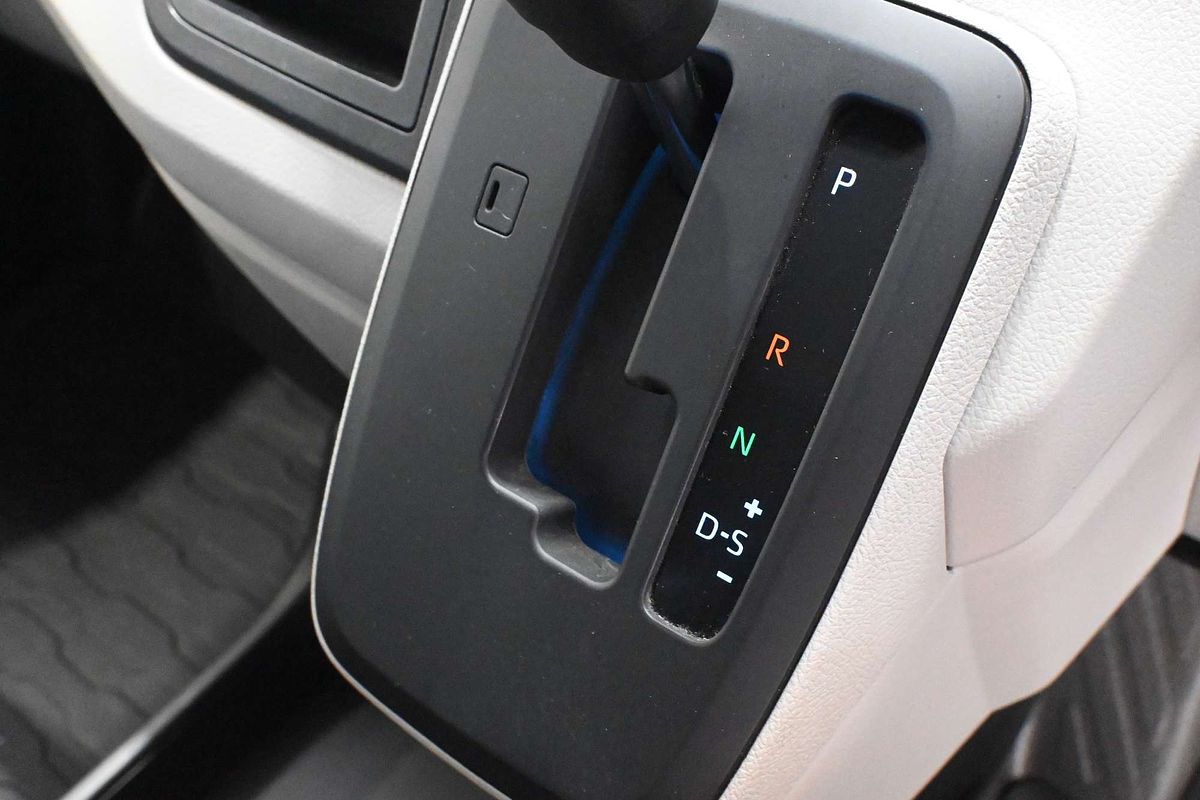 2024 Toyota Hiace GDH300R LWB