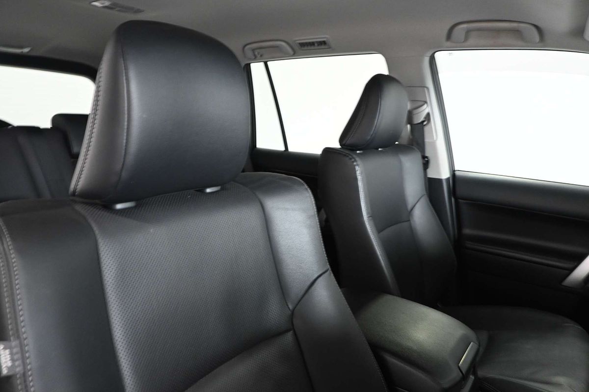 2023 Toyota Landcruiser Prado VX GDJ150R