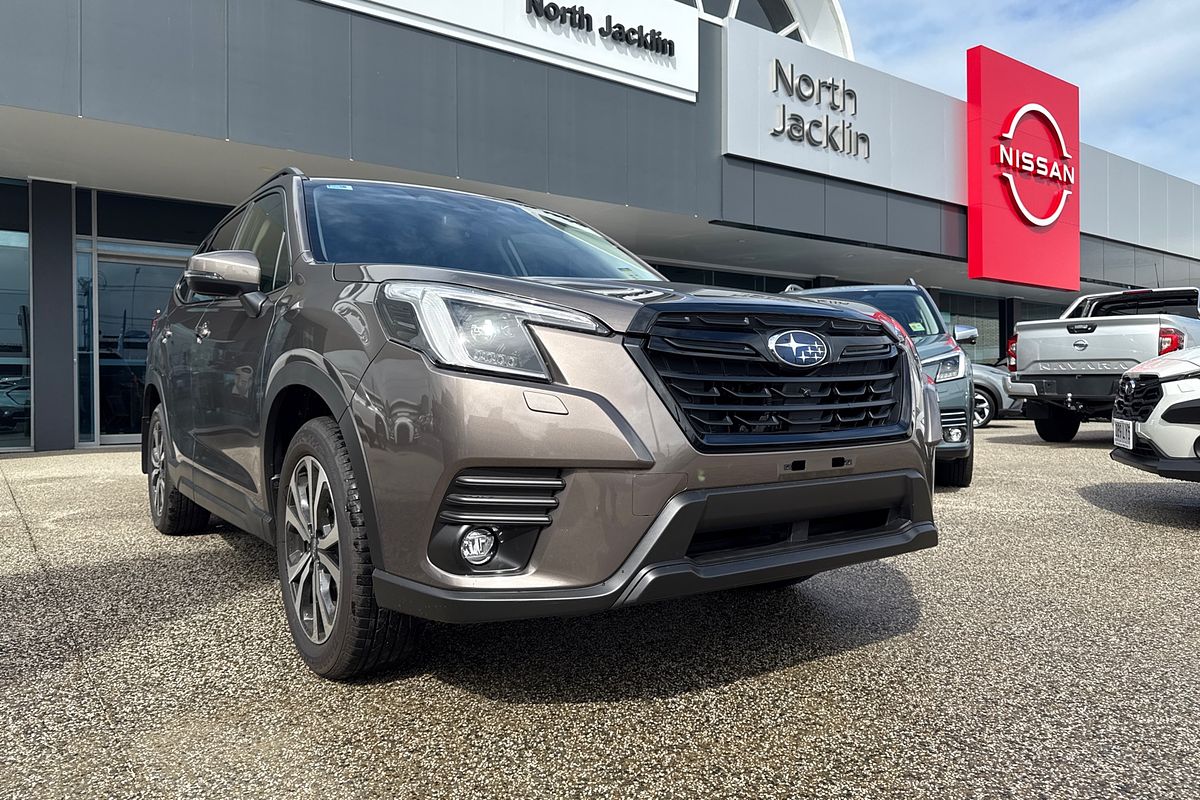 2024 Subaru Forester 2.5i Premium S5