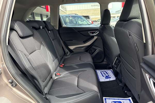 2024 Subaru Forester 2.5i Premium S5