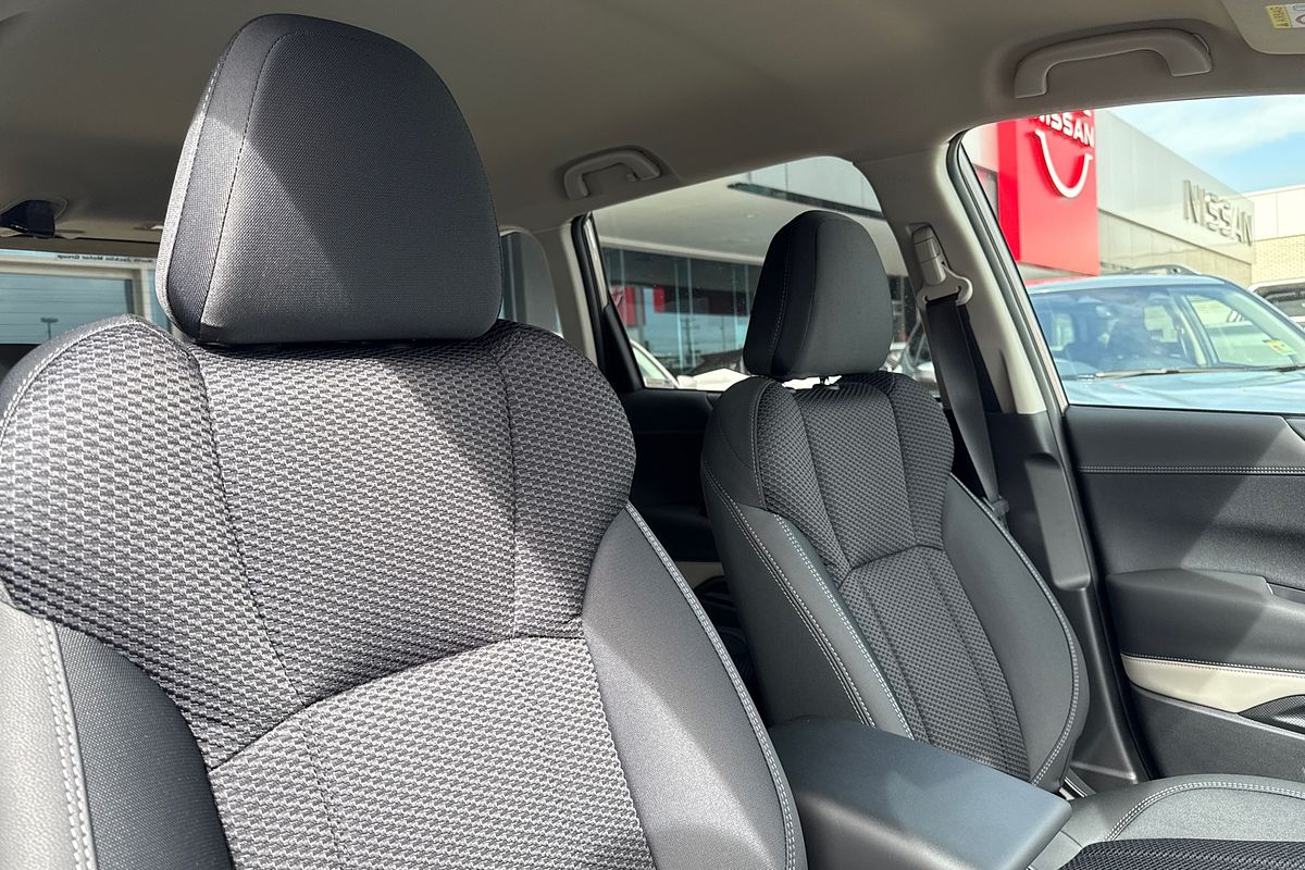 2024 Subaru Forester 2.5i Premium S5