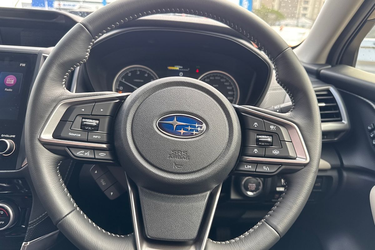 2024 Subaru Forester 2.5i Premium S5