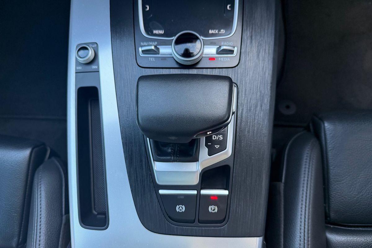 2020 Audi Q5 40 TDI sport FY