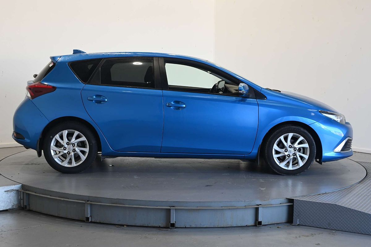 2017 Toyota Corolla Ascent Sport ZRE182R