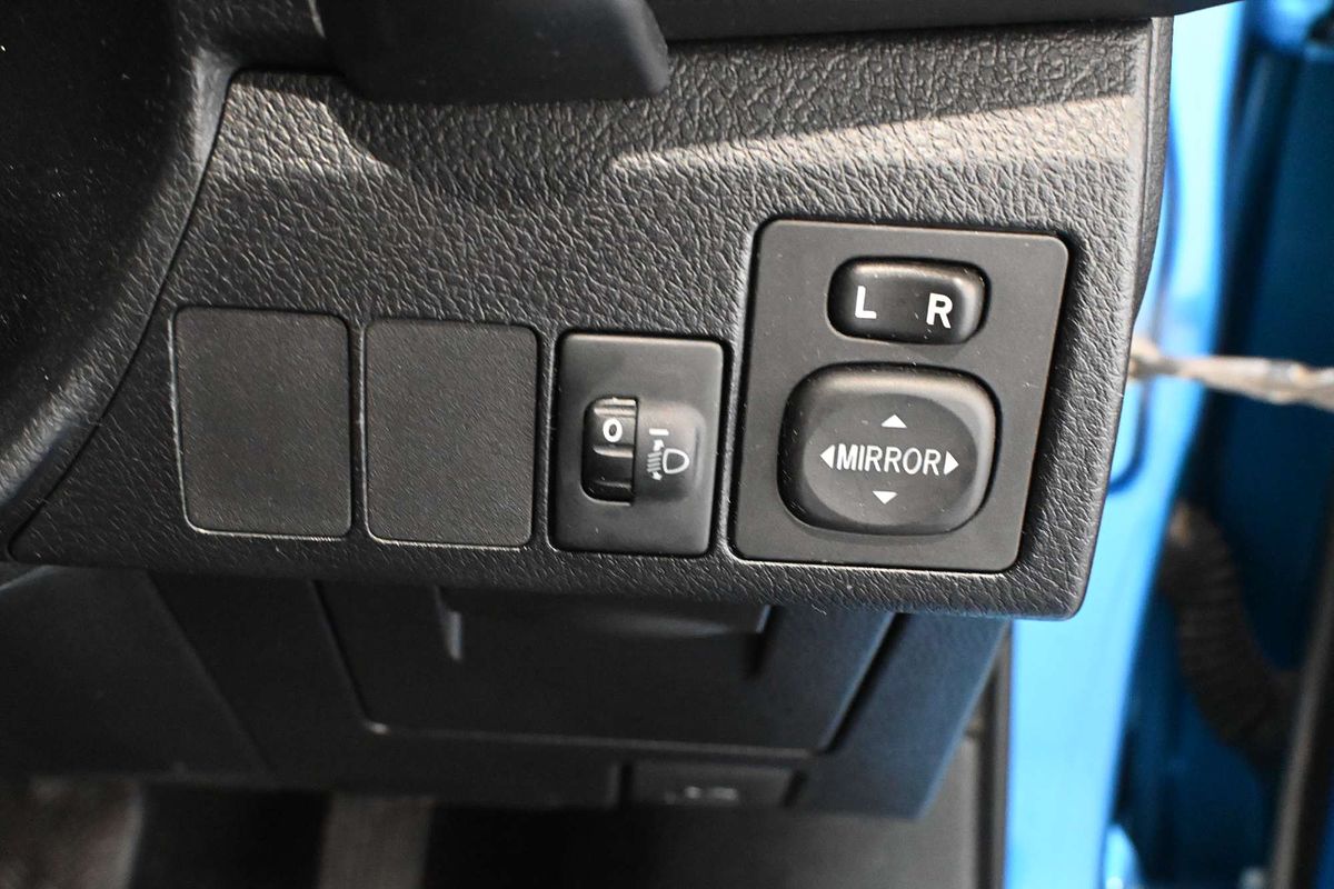 2017 Toyota Corolla Ascent Sport ZRE182R