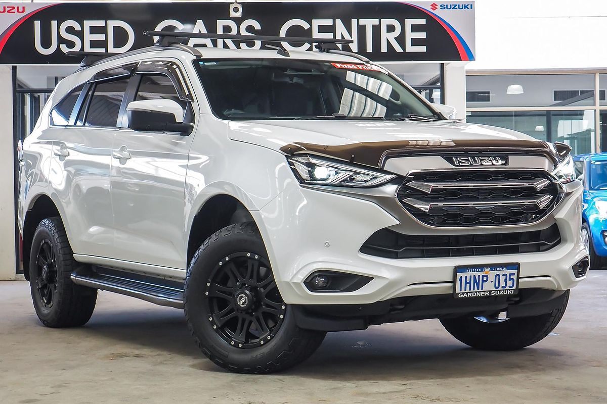 2022 Isuzu MU-X LS-T
