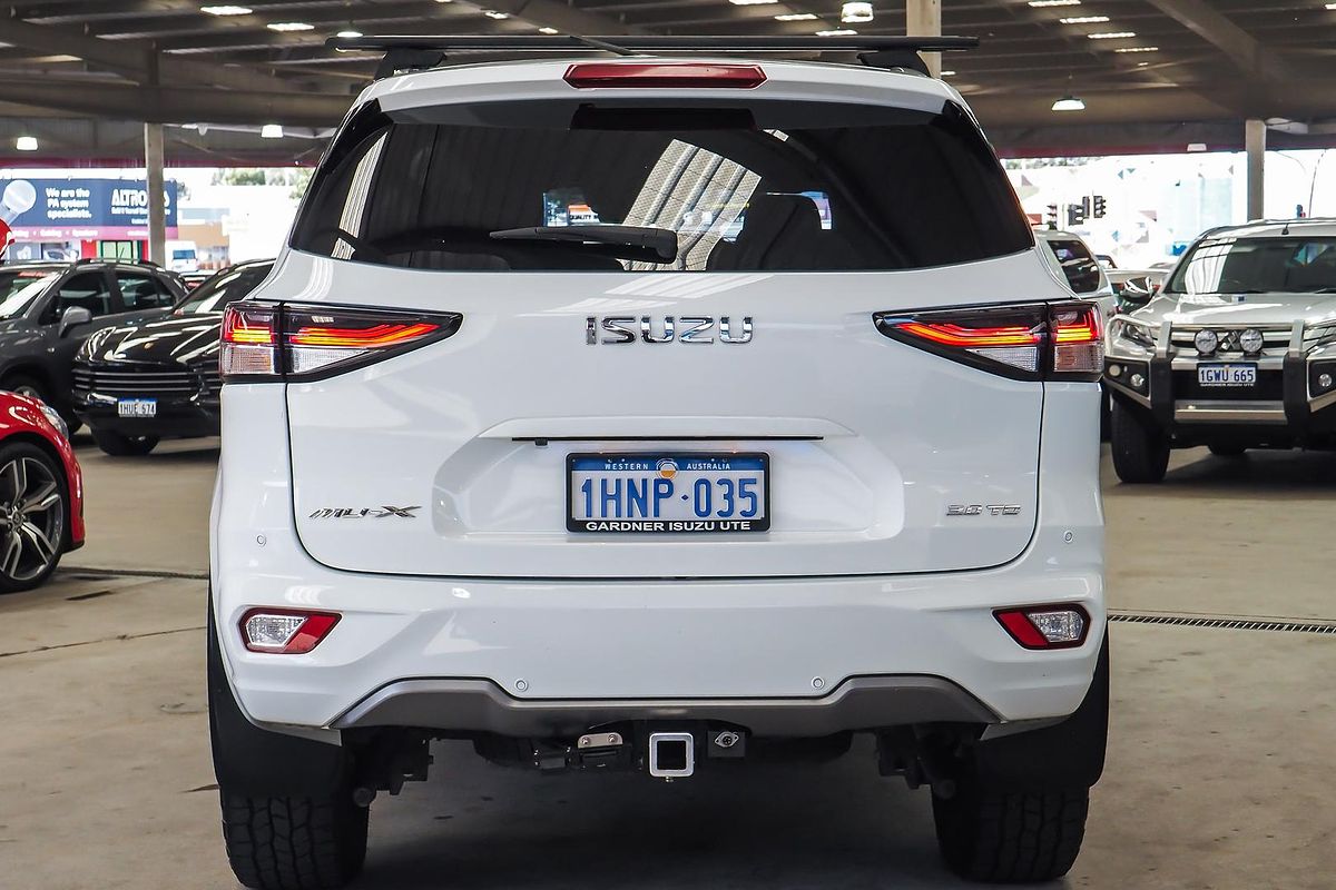 2022 Isuzu MU-X LS-T