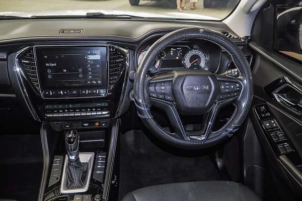 2022 Isuzu MU-X LS-T
