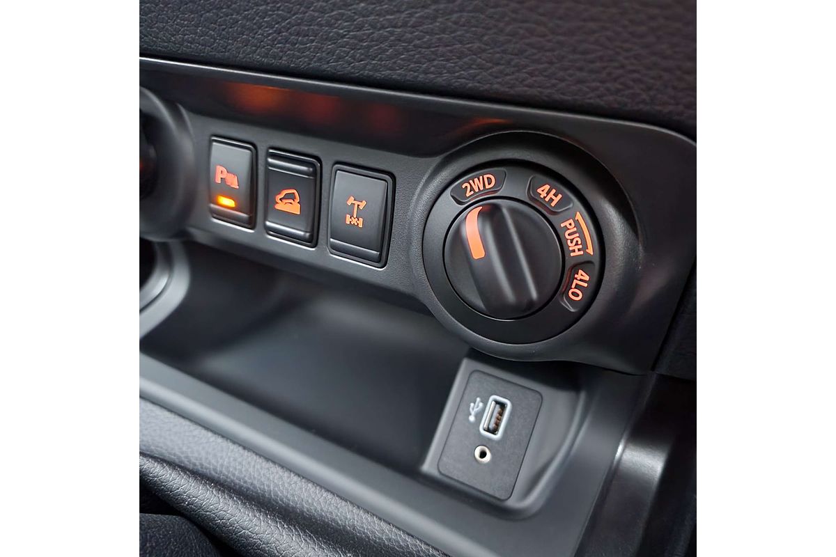2024 Nissan Navara PRO-4X Warrior D23 4X4