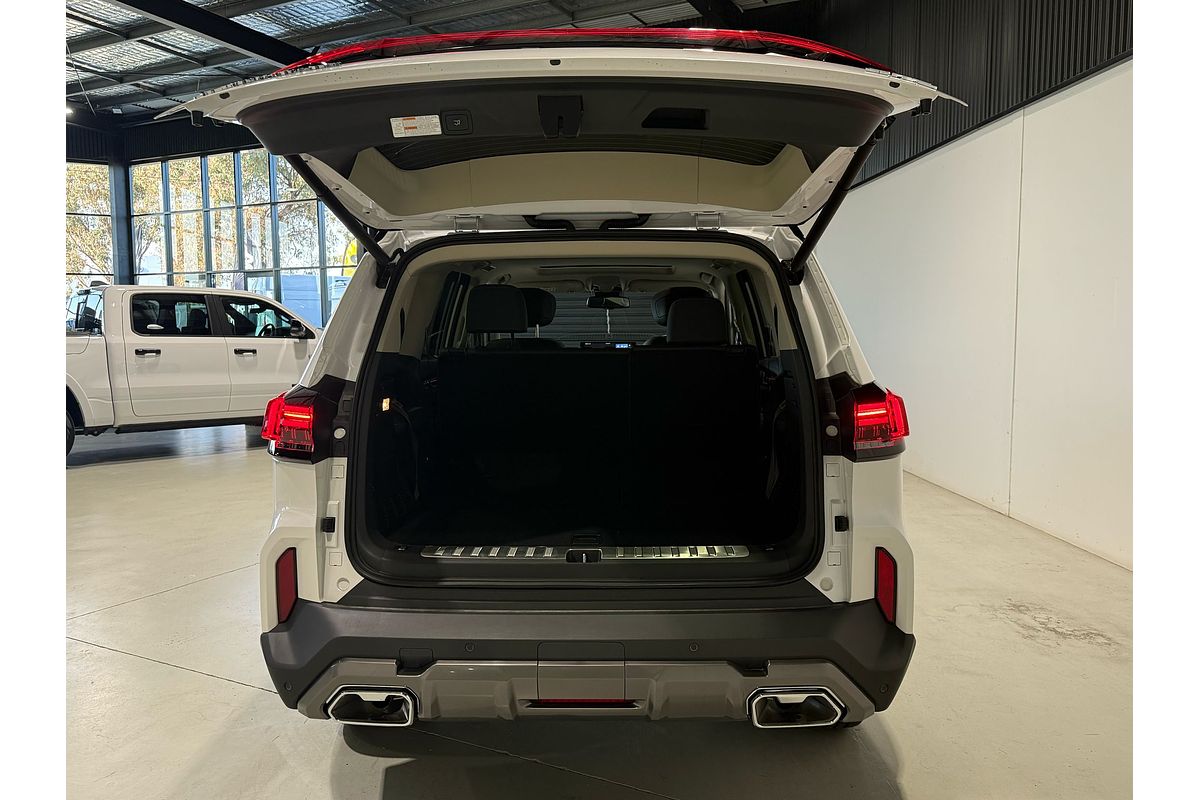 2025 LDV D90 Executive SV9A
