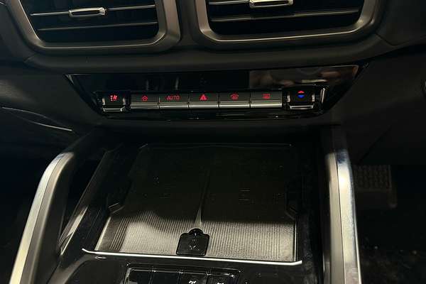 2025 LDV D90 Executive SV9A