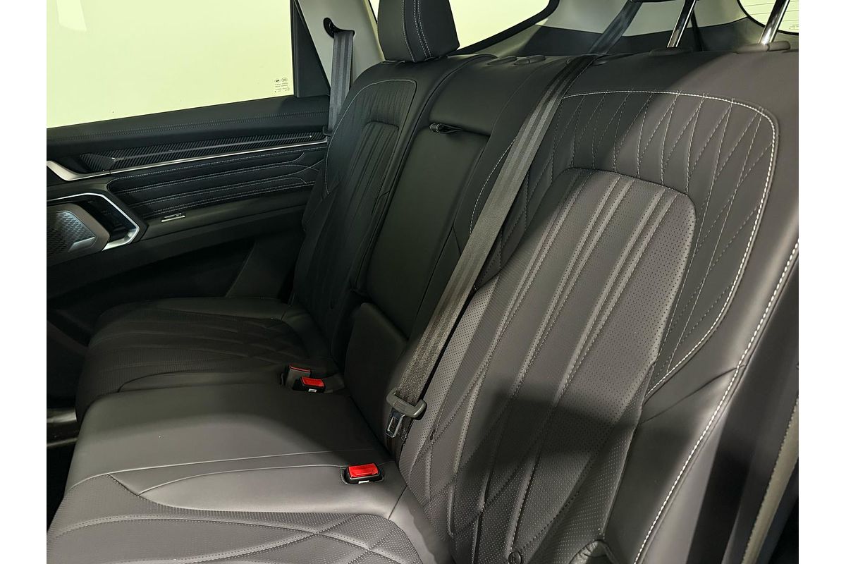 2025 LDV D90 Executive SV9A