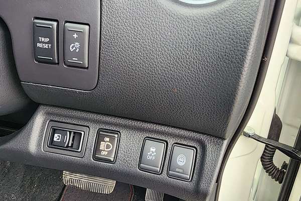 2024 Nissan Navara PRO-4X Warrior D23 4X4