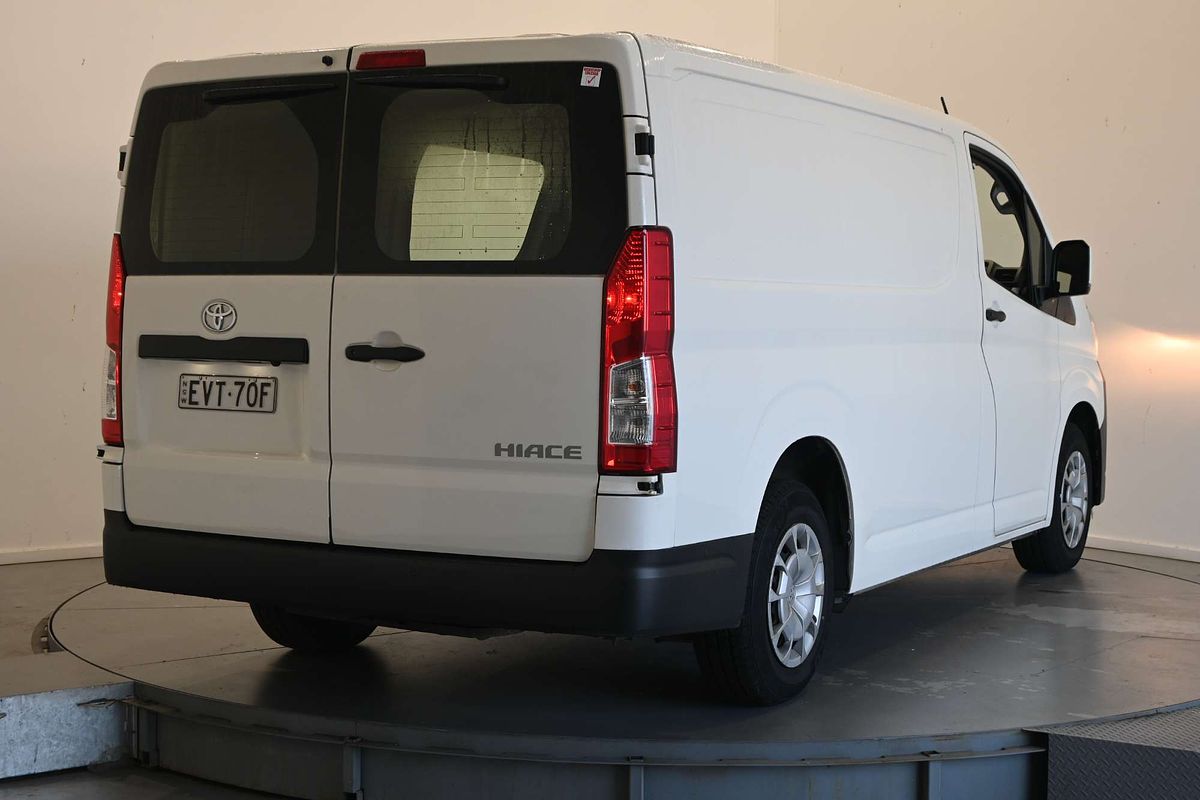 2022 Toyota Hiace GDH300R LWB