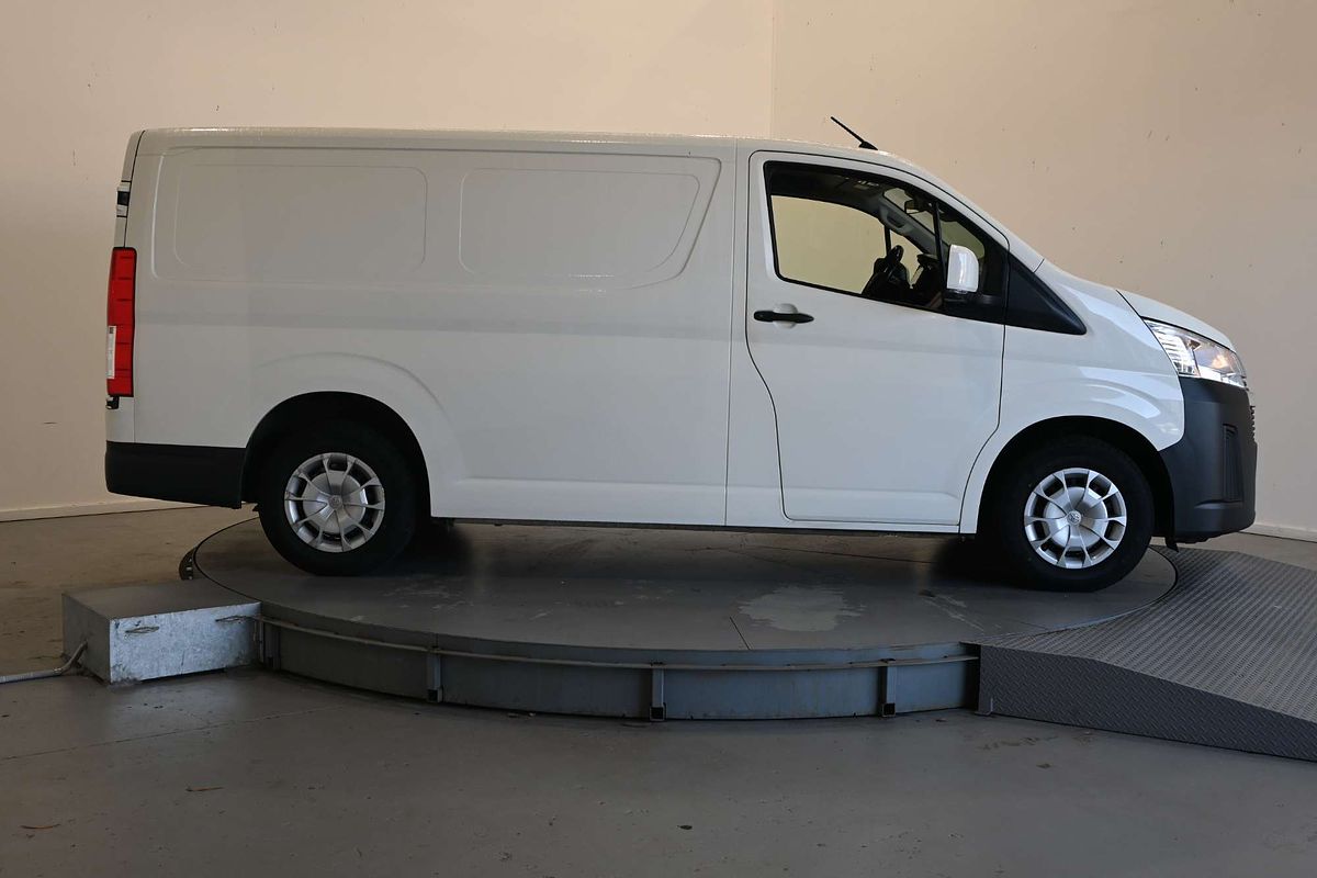 2022 Toyota Hiace GDH300R LWB