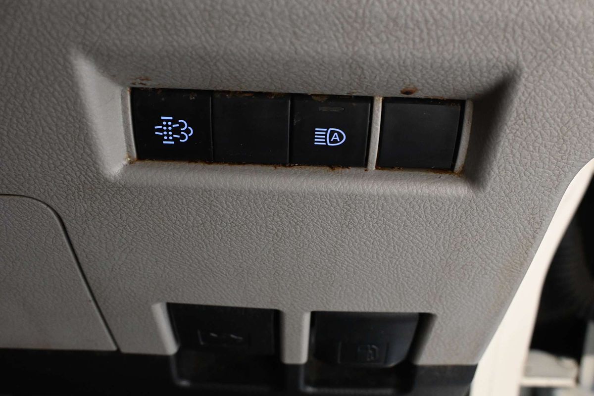 2022 Toyota Hiace GDH300R LWB