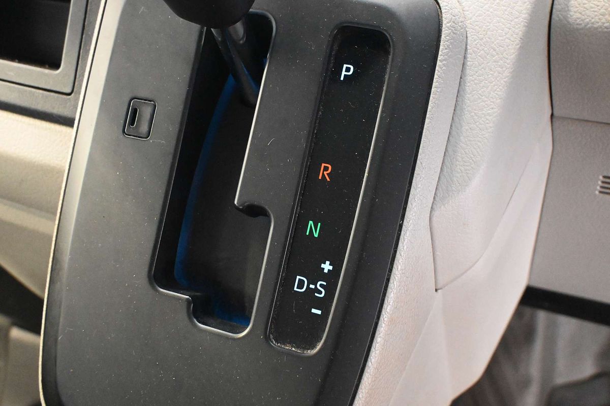 2022 Toyota Hiace GDH300R LWB